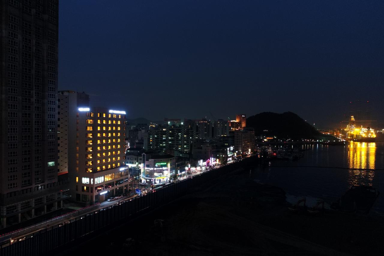 Geoje Artnouveau Suite Hotel Buitenkant foto